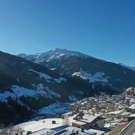 Lynett - Ihr Rueckzugsort In Den Tiroler Bergen * Fliess