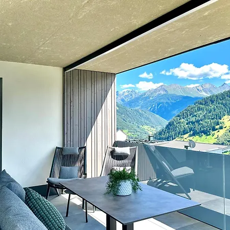 Lynett - Ihr Rueckzugsort In Den Tiroler Bergen Daire