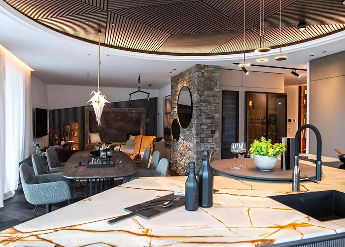 Apartment Lynett - Ihr Rueckzugsort In Den Tiroler Bergen Fliess