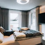 Apartmán Lynett - Ihr Rueckzugsort In Den Tiroler Bergen Fliess