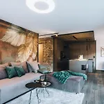 Lynett - Ihr Rueckzugsort In Den Tiroler Bergen Appartement